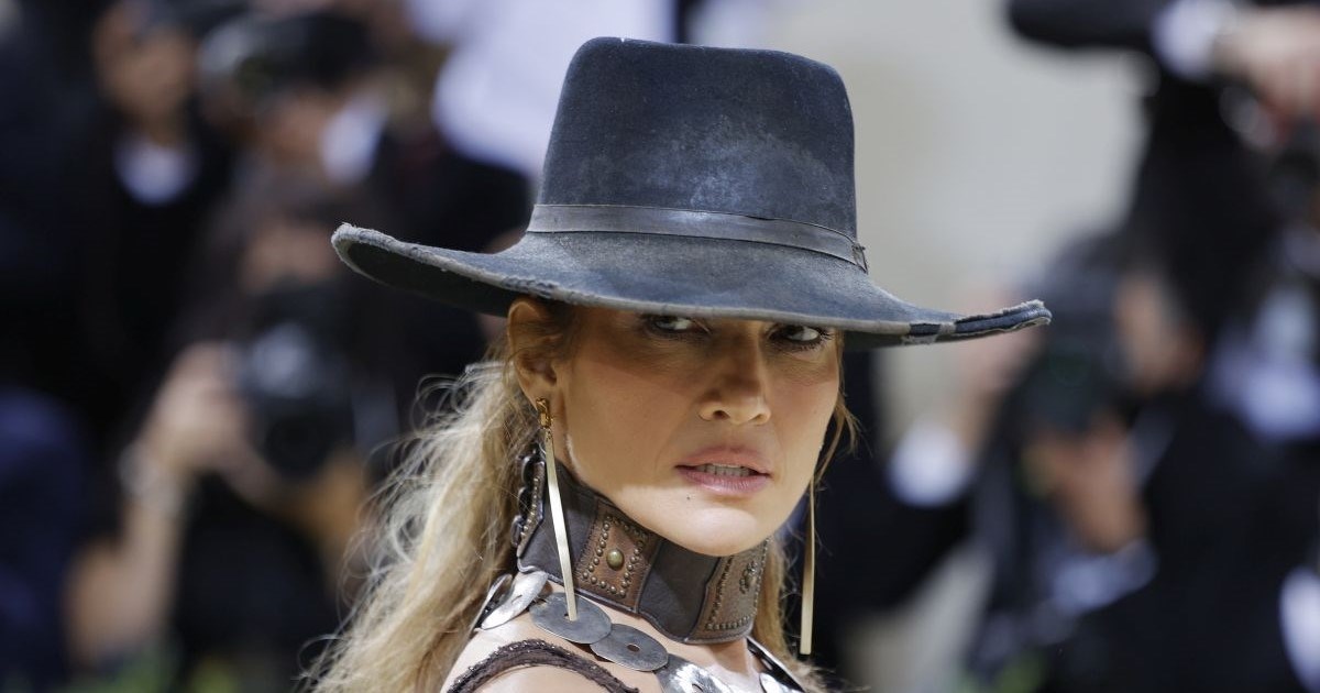Ljudi koji su upoznali J.Lo tvrde: Užasna je, konobarima uzima napojnice s pladnja