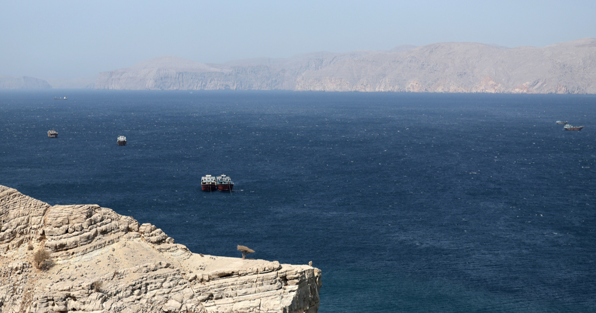 Maerskov brod pod američkom zastavom prošao kroz Hormuz u pratnji američke vojske