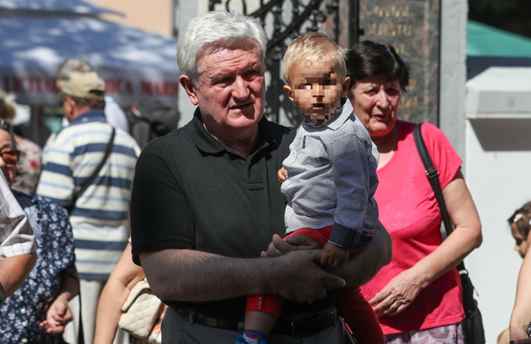Ivica Todorić s unučićem stigao na misu povodom proslave Velike Gospe