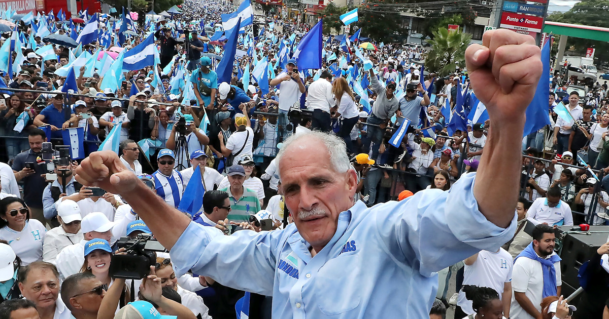 Trumpov kandidat u Hondurasu usred noći prešao u vodstvo. Protukandidat: Prevara