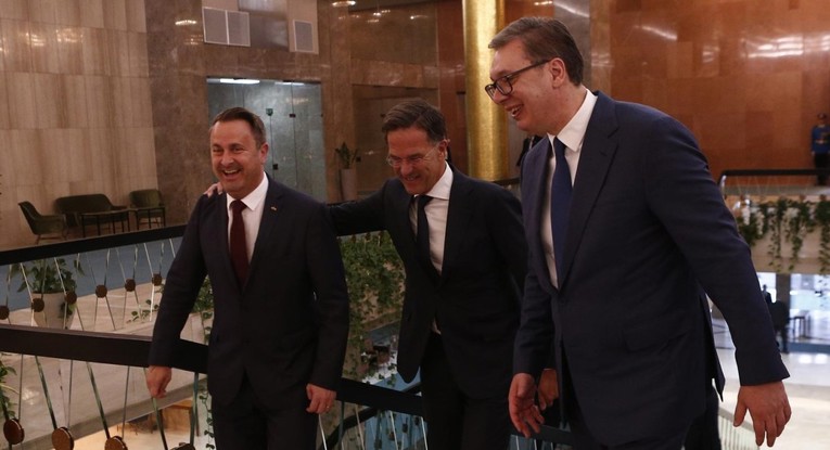 Premijer Luksemburga s Vučićem razgovarao o Kosovu: "Ovo je i dalje bačva baruta"