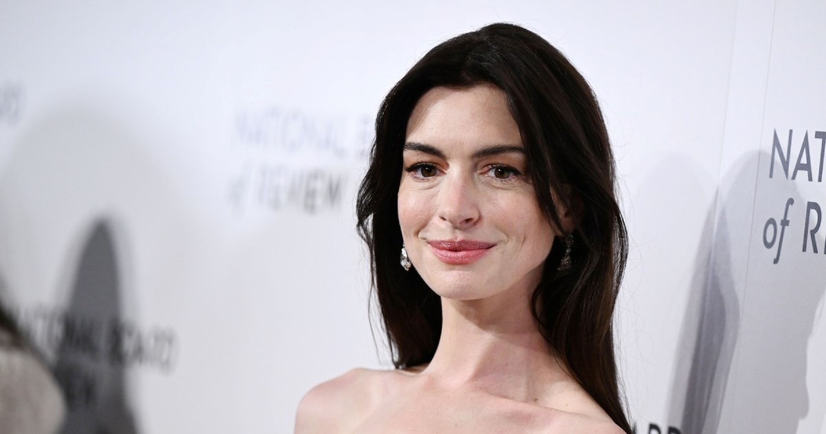 Dnevni boravak Anne Hathaway uređen je u najtraženijem stilu 2024.