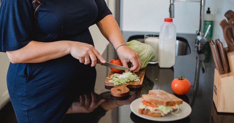 Četiri namirnice koje mnoge žene izbjegavaju jesti u trudnoći, a ne bi trebale