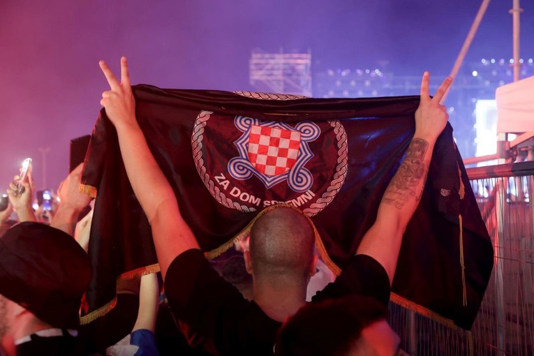 U Saboru burno. Orešković i DP o Thompsonu, Pupovac ljut jer Milu Kekina zovu Milutin