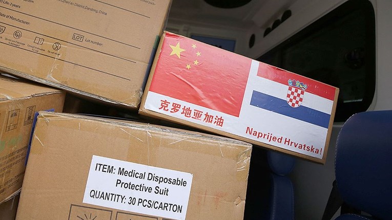 Poruka na paketu opreme koji je stigao iz Kine u Hrvatsku privukla pažnju