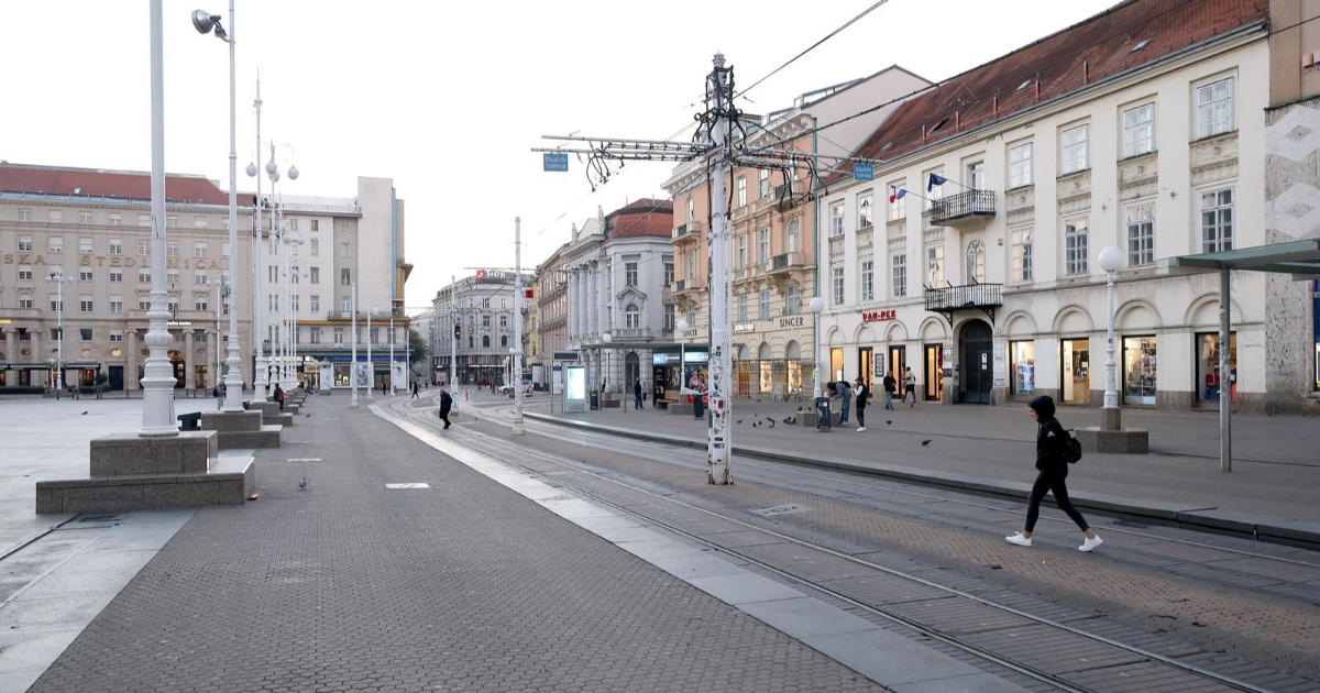 FOTO Trg bana Jelačića jutros je prazan