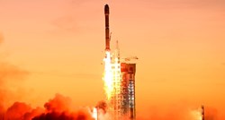 Kina lansirala satelit, moći će komunicirati i s udaljenije strane Mjeseca