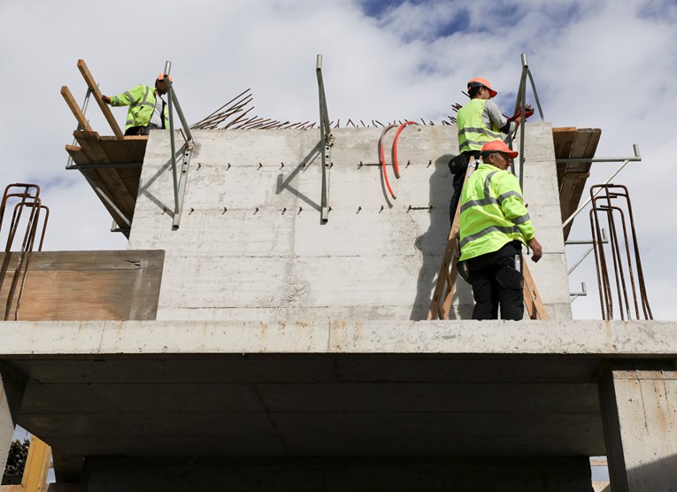 Na kraju listopada u Mirovinskom 28,5 tisuća osiguranika više nego lani