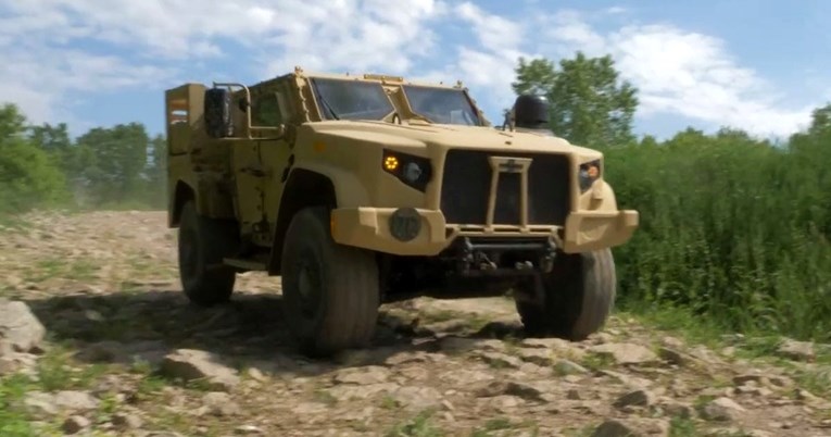 VIDEO Oshkosh Defense predstavio vojno vozilo s hibridnim pogonom
