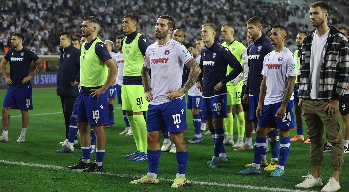 Poslušajte kako se krcati Poljud trese od zvižduka očajnom Hajduku