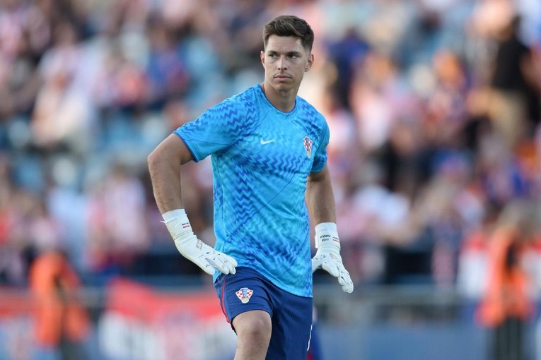 Hrvatski reprezentativac predstavljen u novom klubu: Želim se boriti za trofeje