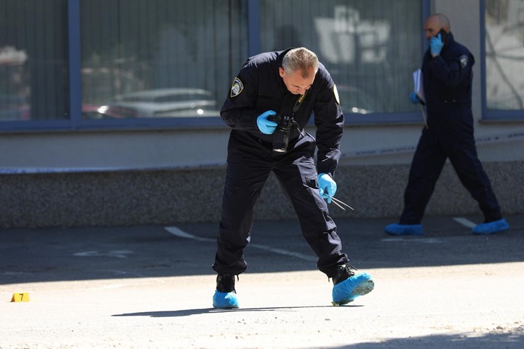 U zagrebačkom Prečkom bacio bombu na kuću i poslovni prostor