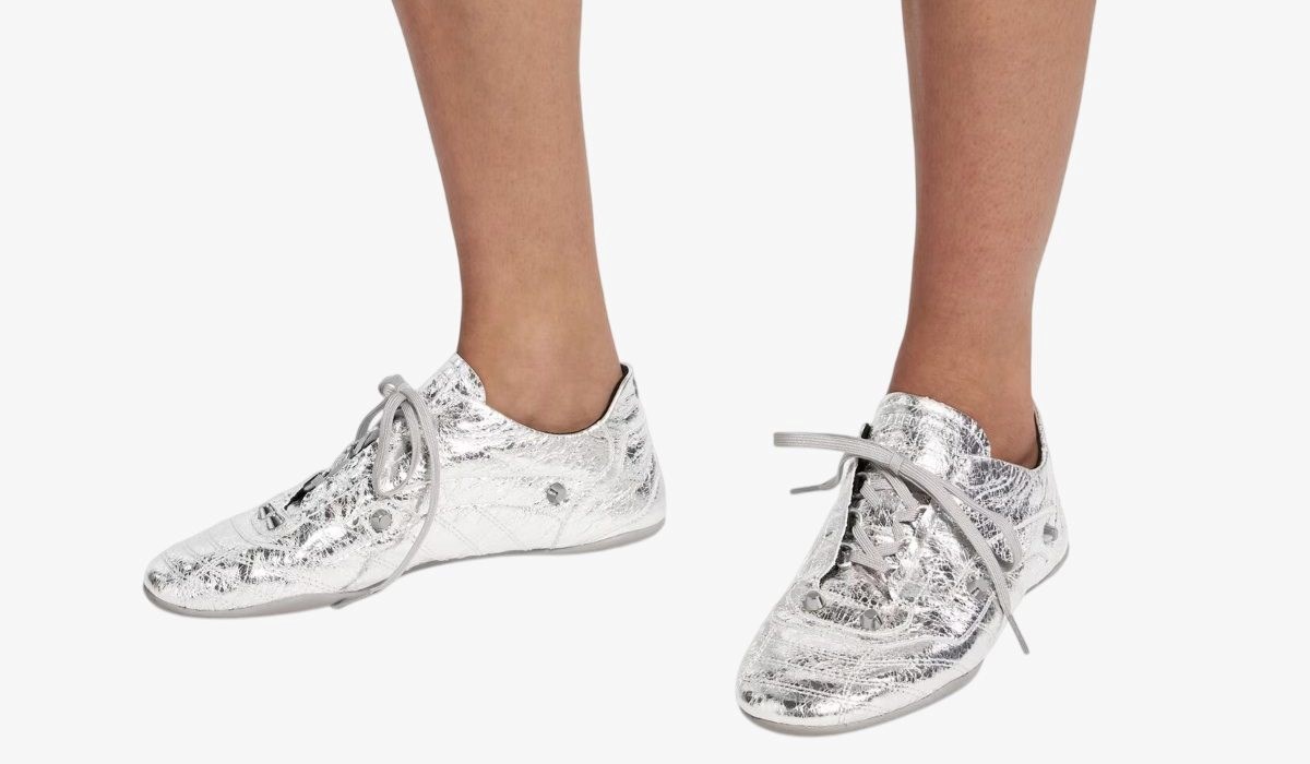 Balenciaga predstavlja tenisice inspirirane kultnom torbom