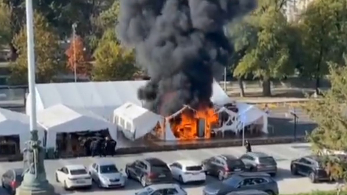 VIDEO Pucnjava i požar u Ćacilendu, uhićen napadač. Vučić: Ovo je teroristički čin