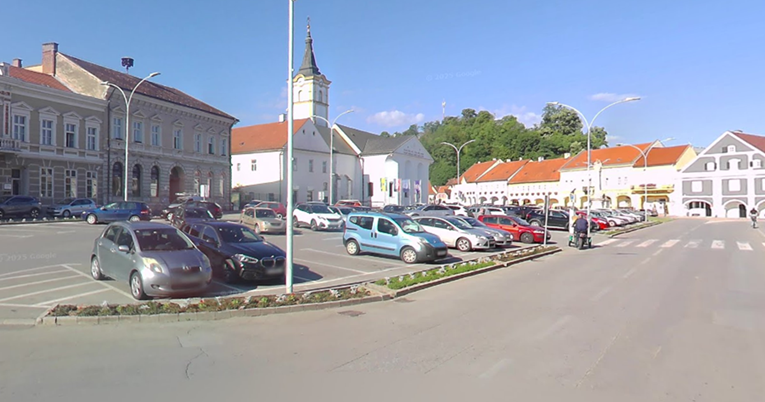 Drogiran vozio u rikverc pa udario čovjeka koji je držao dijete u naručju