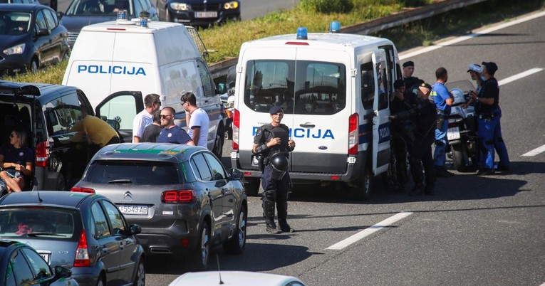 Policija privela 18 ljudi uoči Superkupa