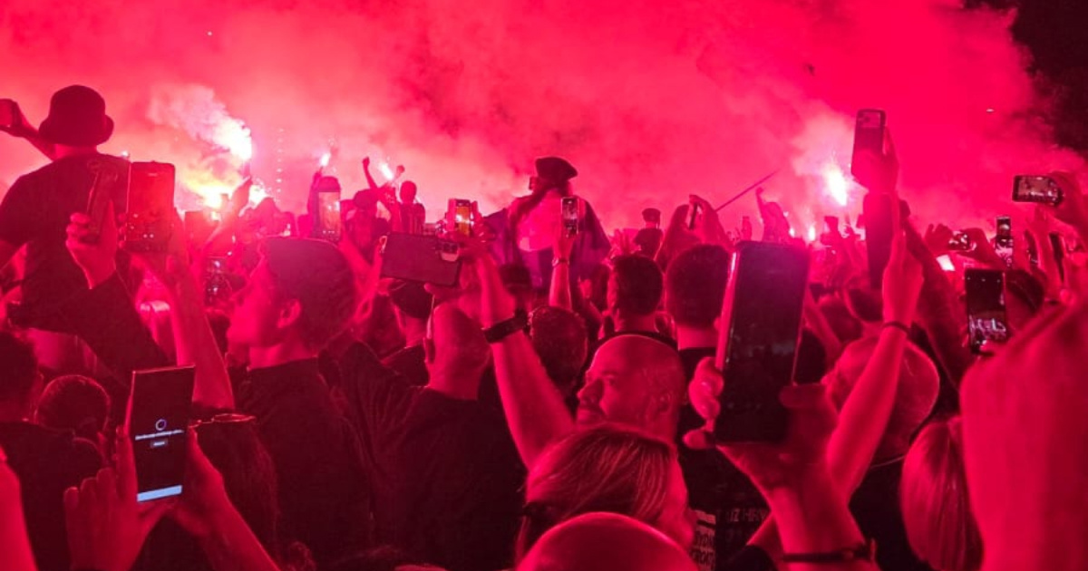 Thompson u Vukovaru poveo Bojnu Čavoglave uz "Za dom". Publika odgovorila: "Spremni"