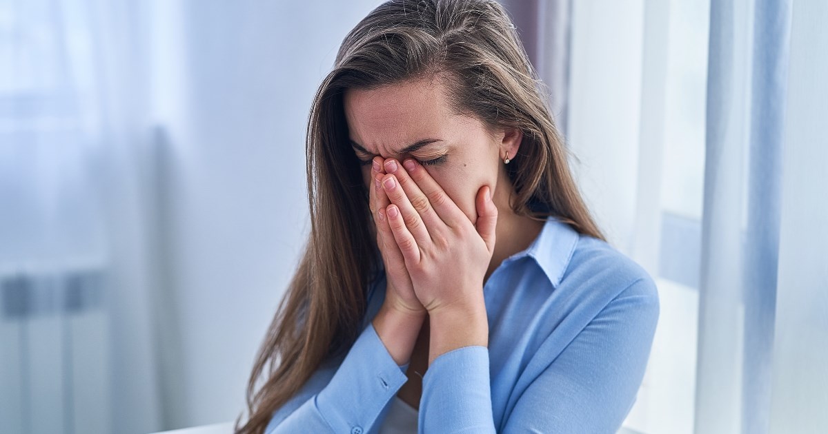 Žena koja je sa samo 17 godina doživjela moždani udar podijelila je svoj prvi simptom