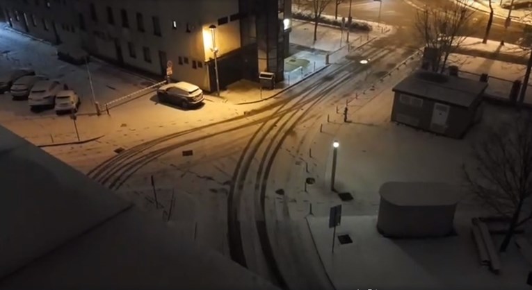 Snijeg zabijelio Zagreb, pogledajte snimku i fotografije