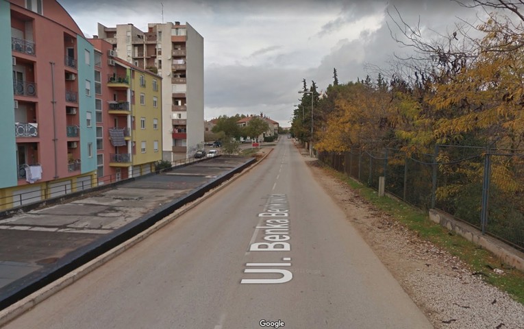 Na pješaka u Zadru naletio auto, umro je u bolnici