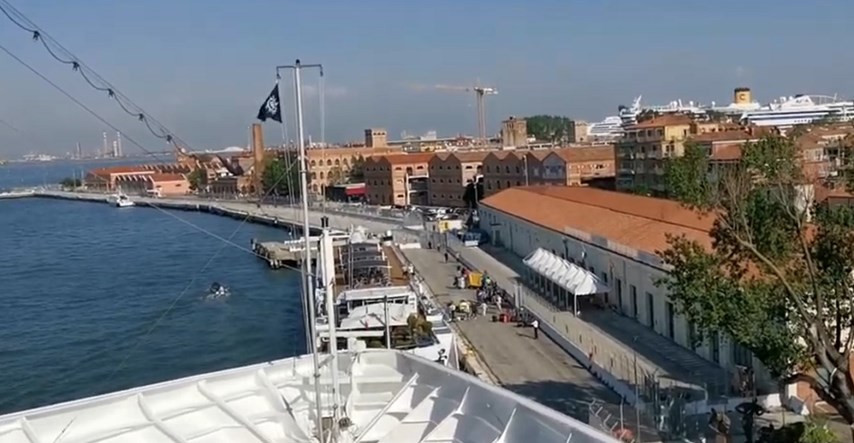 Objavljena snimka s kruzera koji se zabio u brod u Veneciji, otkriven i uzrok
