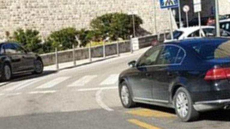 FOTO Pogledajte kako je u Dubrovniku parkirao predsjednik HDZ-a BiH Čović