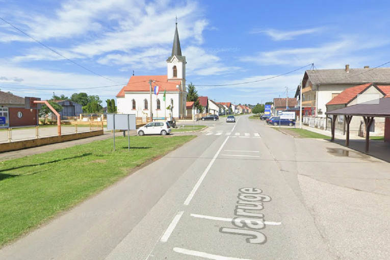 Kod Slavonskog Broda teško ozlijeđena žena (60). Pala je s bicikla