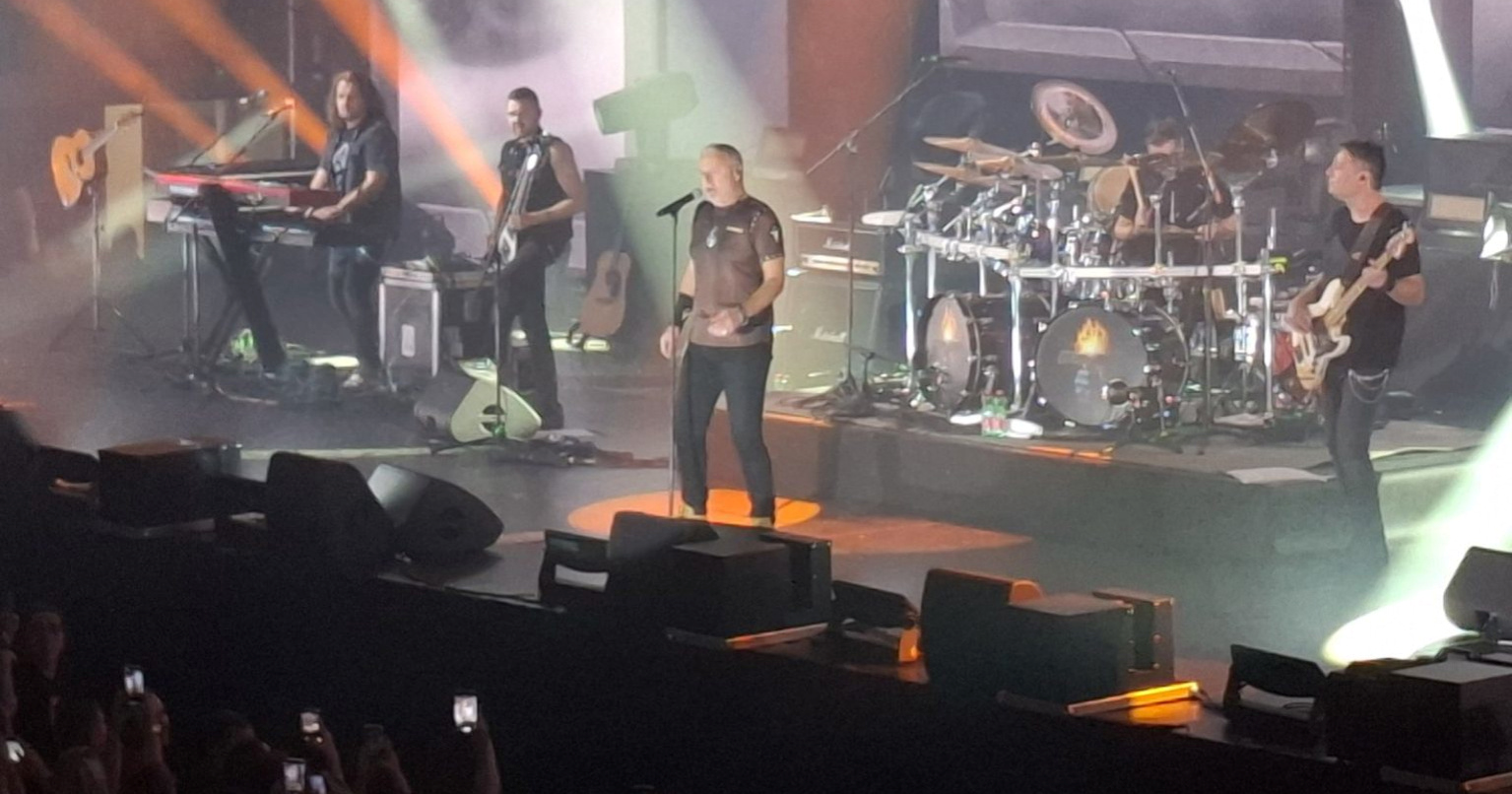 Thompson na koncertu u Osijeku nosi čizme u kakvima se 1991. branio Vukovar