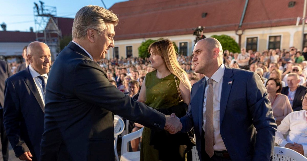 Kosor o Dabrinoj snimci: Dok se Plenković šepuri po Minkenima, vladajući jaran slavi