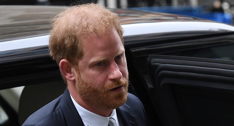 Princ Harry stiže u Englesku, kralj ga ne želi vidjeti: "Ne može mu oprostiti"