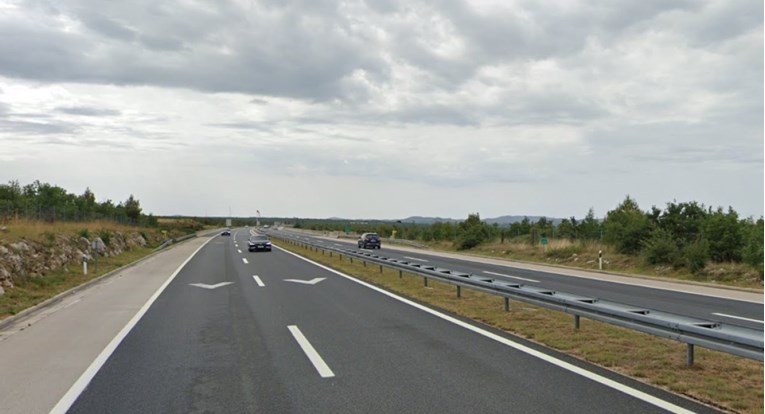 Šveđanin na A1 vozio 249 km/h