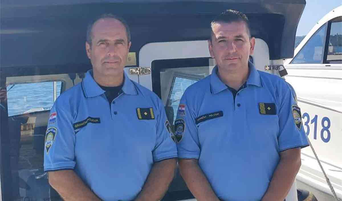 Talijanka se penjala na gliser, teško ju ozlijedio propeler. Spašavali je policajci