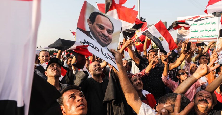 U Egiptu prosvjedi protiv predsjednika i vlasti, ubijen jedan muškarac