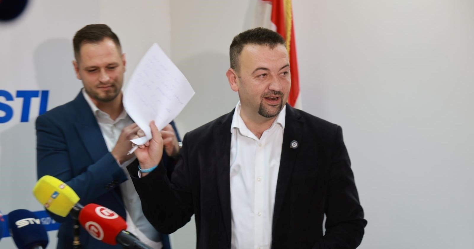 HDZ-ovac: Suverenisti u Vukovaru zovu ljude i govore im za koga treba glasati