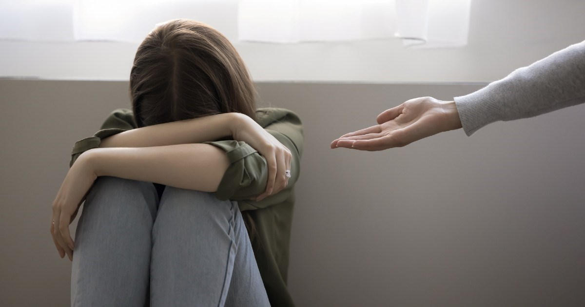 Kako pomoći djetetu nositi se s tugom: Pet korisnih strategija za roditelje