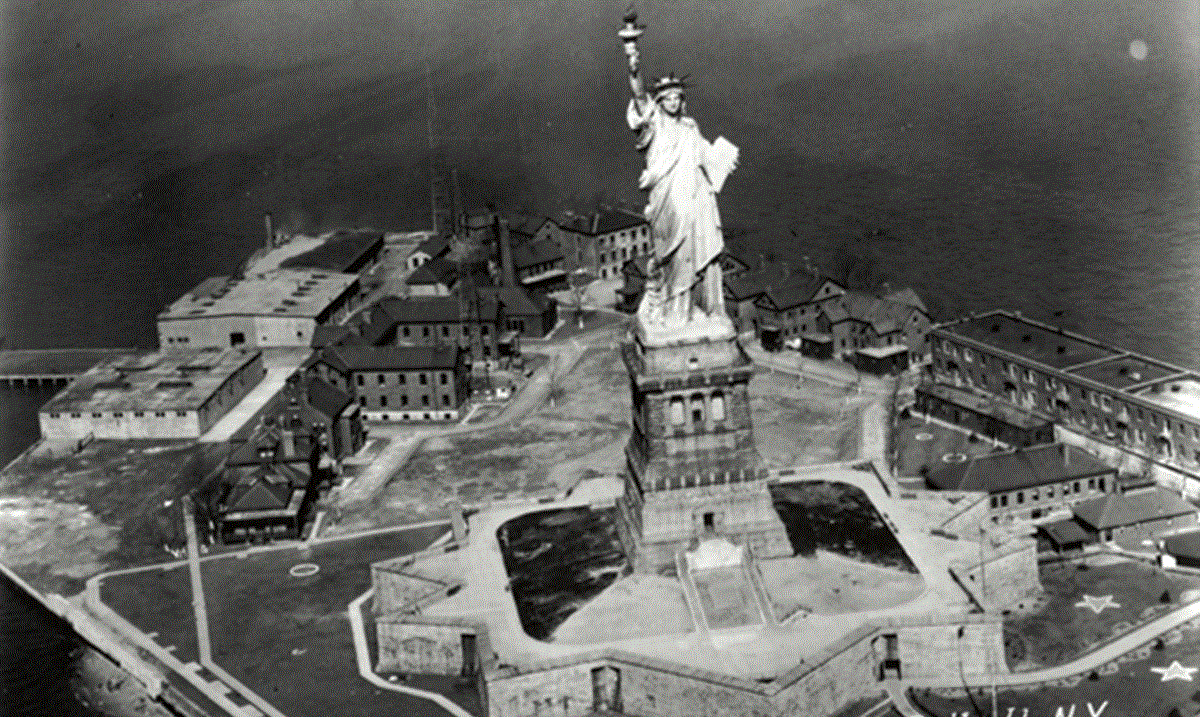 Dan kad je službeno otkriven najpoznatiji kip na svijetu. Evo priče