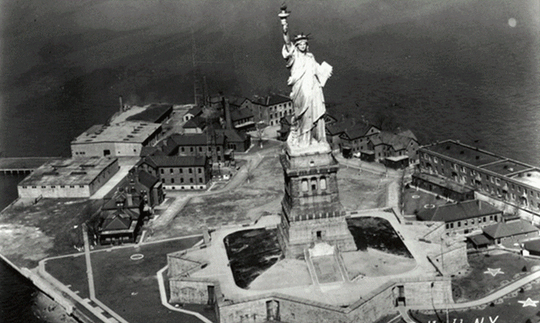 Dan kad je službeno otkriven najpoznatiji kip na svijetu. Evo priče