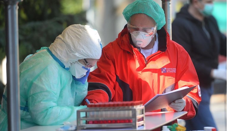 Muškarac završio u bolnici u Gospiću zbog loma ruke, otkriveno da ima koronavirus