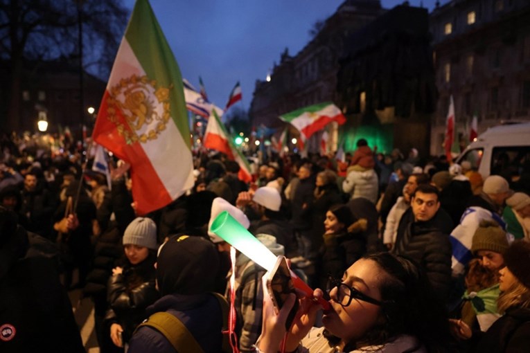 Aktivisti: Prosvjednici u Iranu se masovno pogubljuju, ubijeno je više od 3400 ljudi