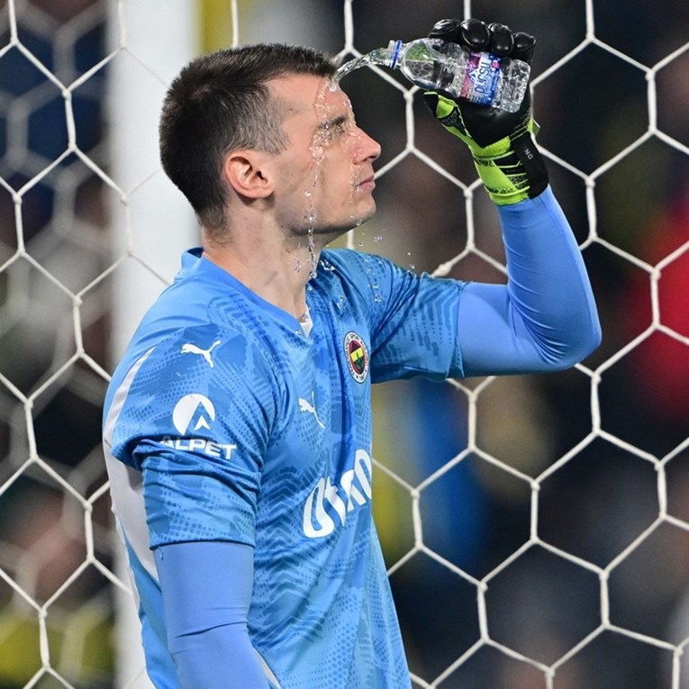 Turci: Fener više ne računa na Livakovića, a nitko ga ne želi