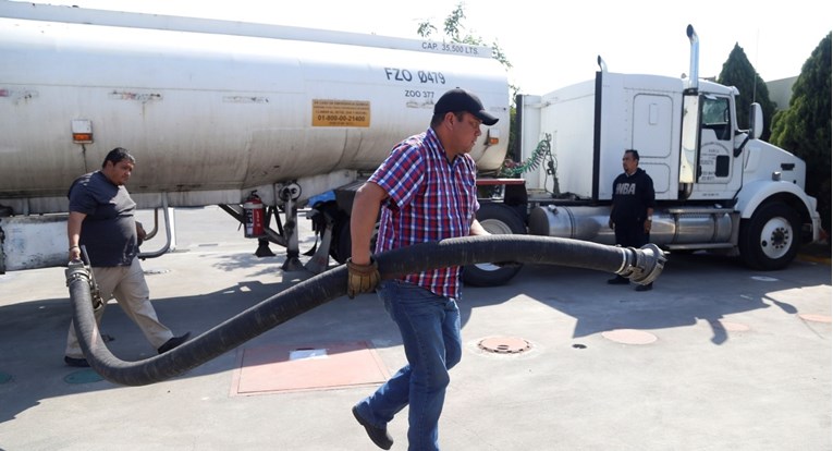 Meksiko se boji da će ga Trump ucjenjivati plinom. Rusija nudi pomoć