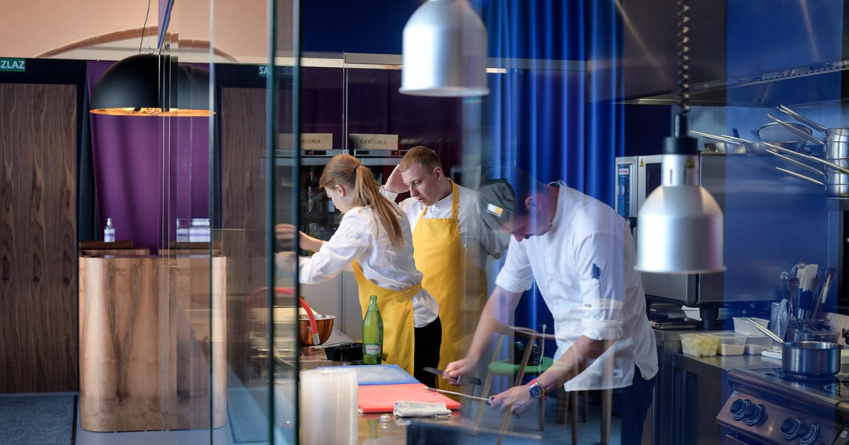 Sve veći promet u restoranima u Zagrebu. Theatrium sinoć imao više od 90 rezervacija