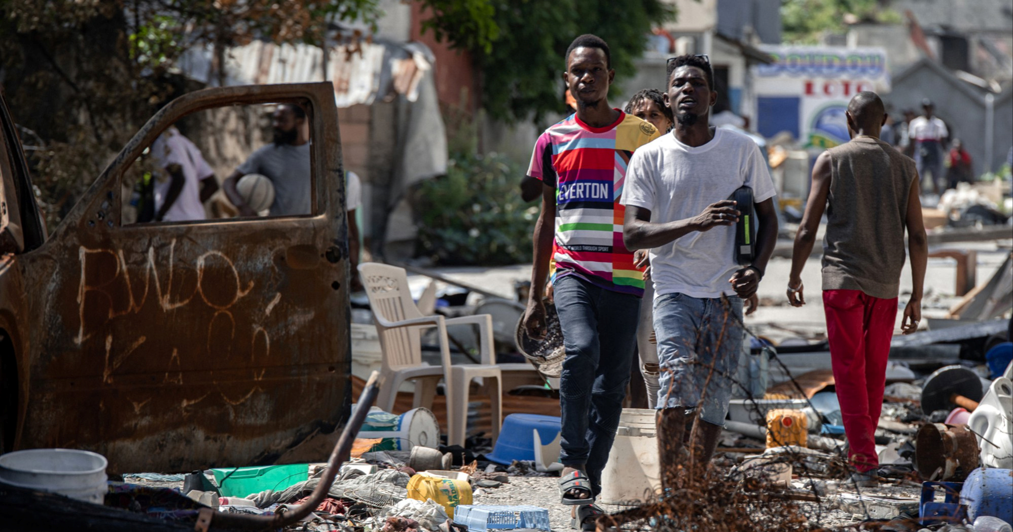 Haitijem vladaju bande, država se raspala. UN šalje vojnike i policiju