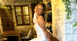 Sandra Perković zbunila fotografijom u bijeloj haljini: "Rekla sam da, da, da"