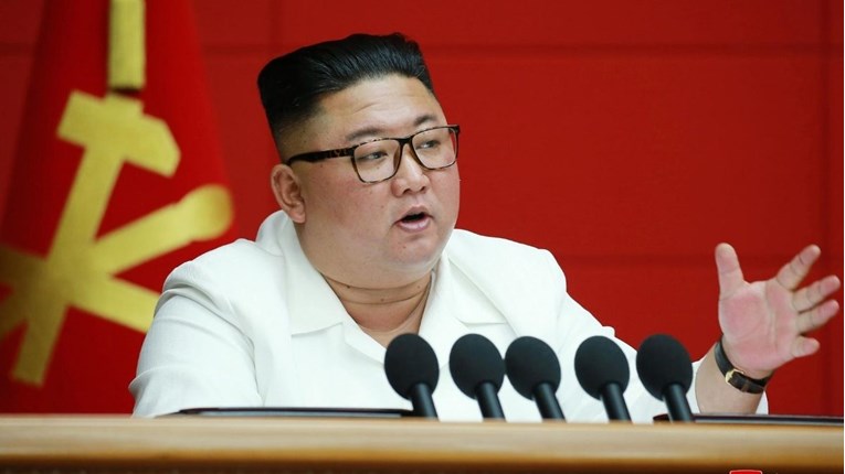 Kim Jong-un uvodi mjere kako bi se zaustavio koronavirus