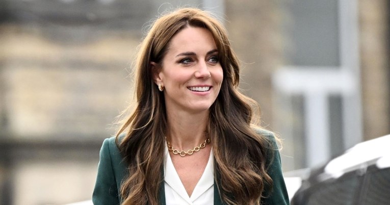 Kate Middleton viđena prvi put u javnosti nakon operacije