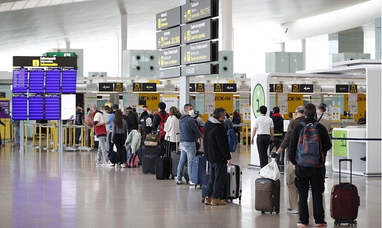Njemačka savjetuje svojim građanima da ne putuju u tri španjolske regije