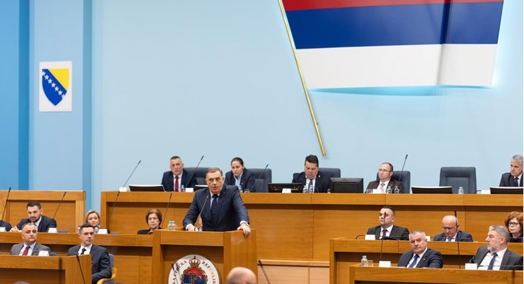 Republika Srpska donijela nacrt novog ustava. Kažu da se mogu udružiti sa Srbijom