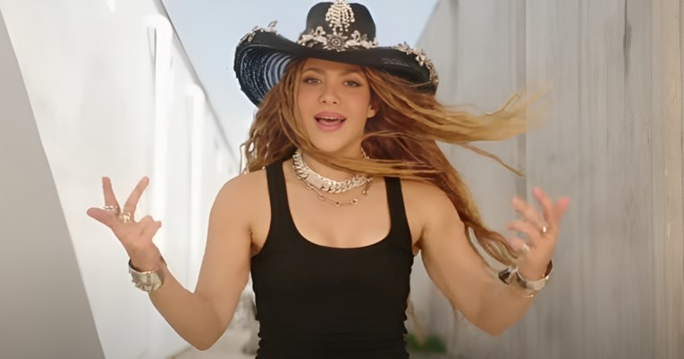 Shakira se u novoj pjesmi obrušila na bivšeg svekra: Još nije zakoračio u grob