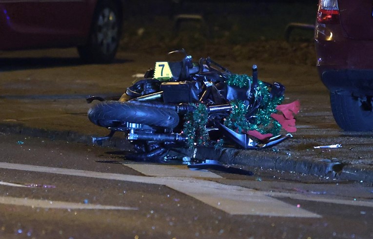 FOTO Teški sudar auta i motocikla na zagrebačkoj Ilici, poginuo motociklist